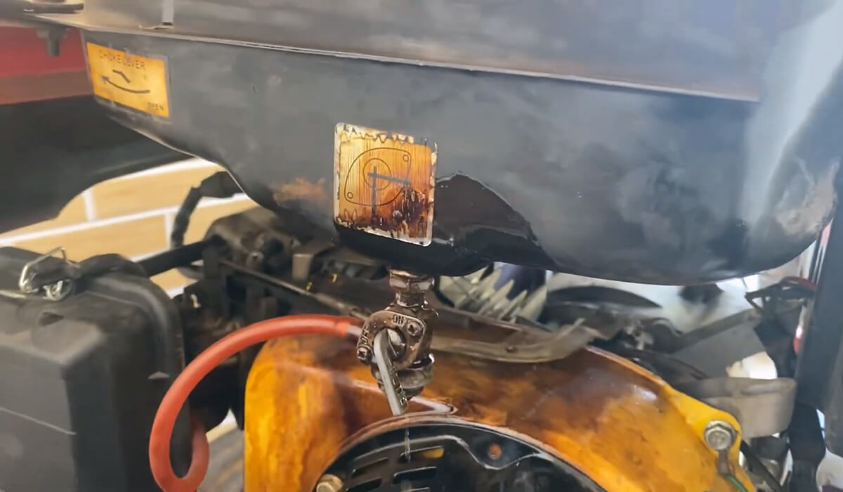 signs-of-a-fuel-leak