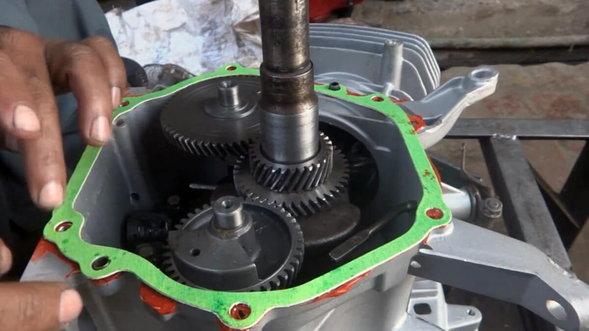 rebuilding a diesel generator engine